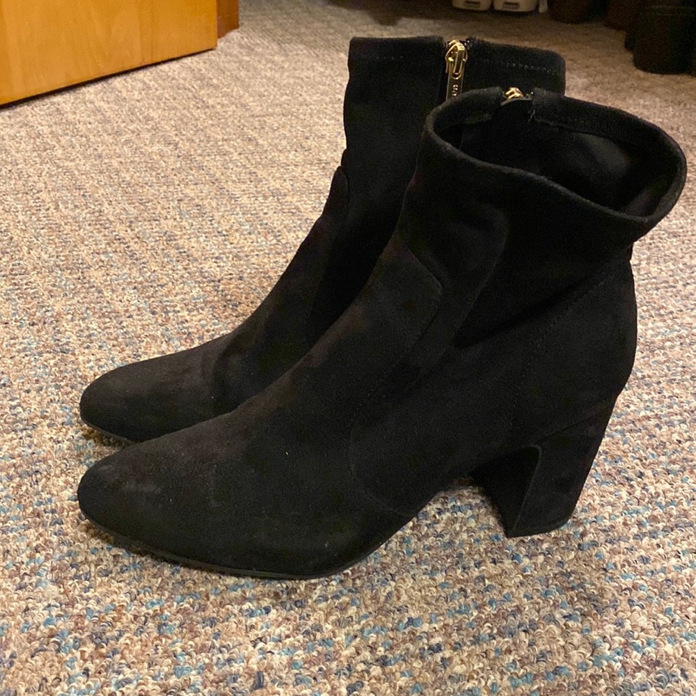 UNISA Black Velvet Boots